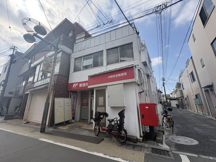 コンビニ　セブンイレブン（コンビニ）まで390m