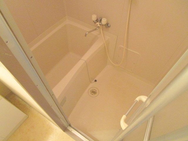 バス・シャワールーム　バス