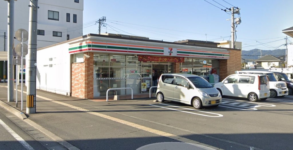 コンビニ　セブンイレブン 鹿児島谷山駅前店（コンビニ）まで336m