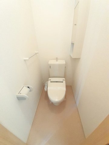 トイレ　ゆったりとした空間のトイレです