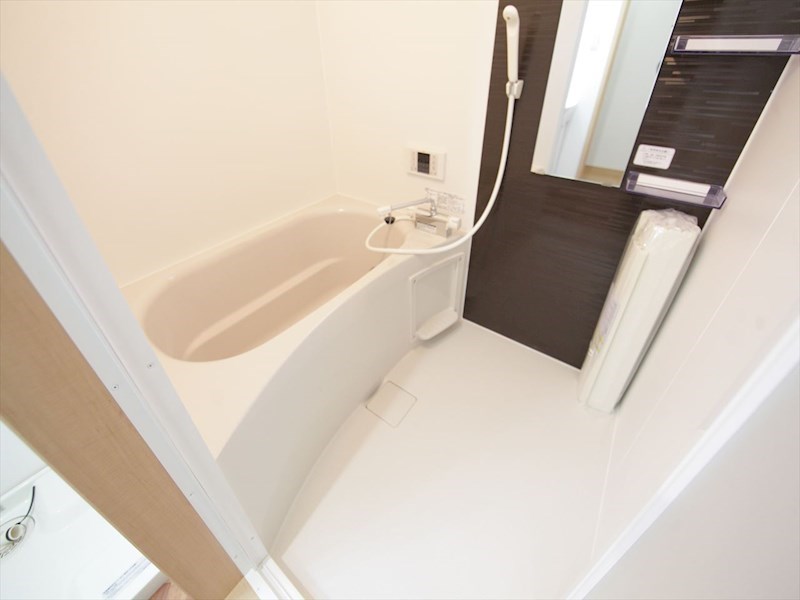 バス・シャワールーム　浴室暖房乾燥機付　追い焚き・オートバス機能付お風呂