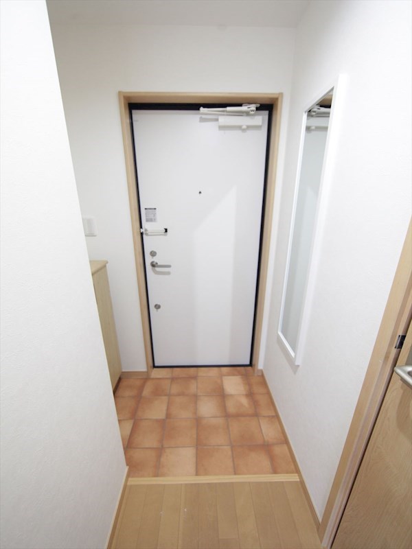 玄関　玄関　シューズボックス付