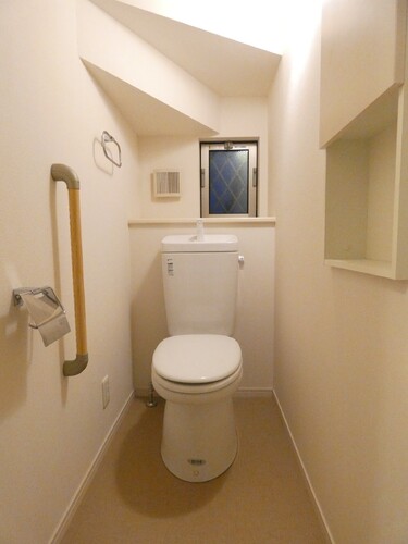 トイレ　1階トイレ（内装前）