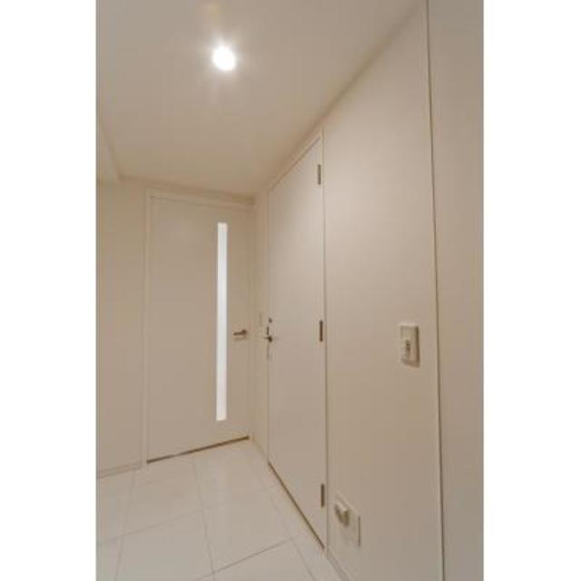 玄関　※写真は同タイプ住戸です。