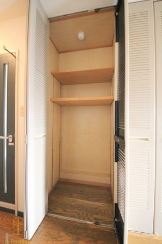 収納　松下善ビル