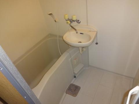 バス・シャワールーム　バス