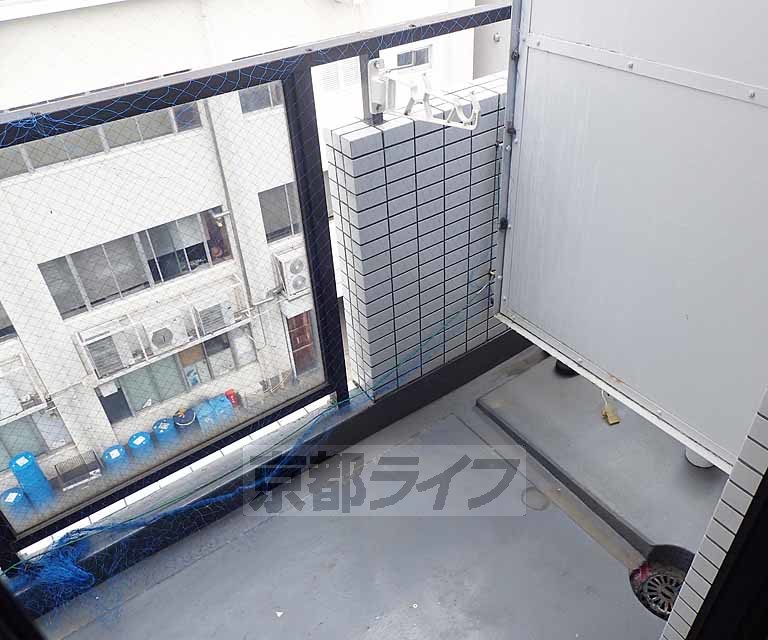 バルコニー　明るいバルコニーです。