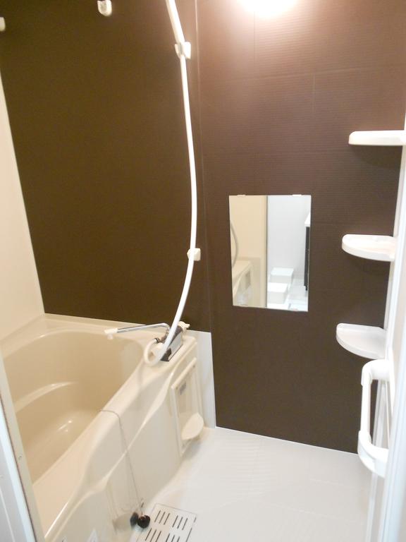 バス・シャワールーム　※同タイプ同モデルの写真を使用