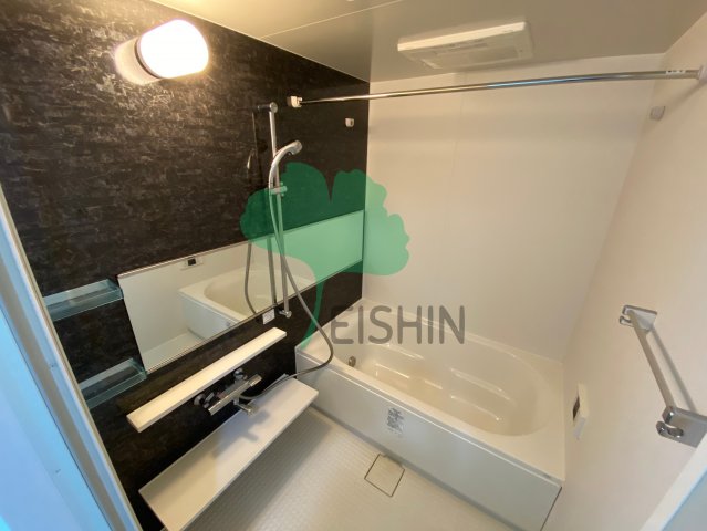 バス・シャワールーム　清潔感のある浴室です！