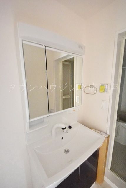 洗面設備　タウンハウジング府中店まで