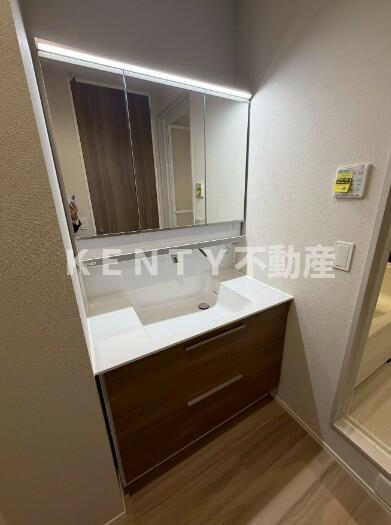 洗面設備　忙しい朝には欠かせない洗面所です