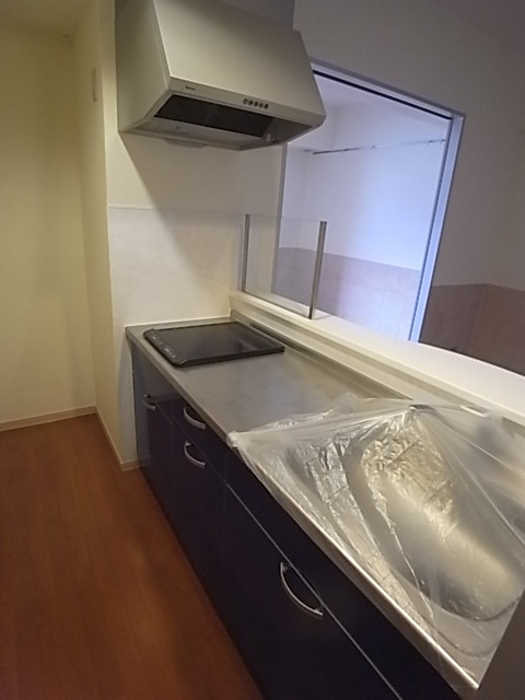 キッチン　カウンターキッチンのシステムキッチン