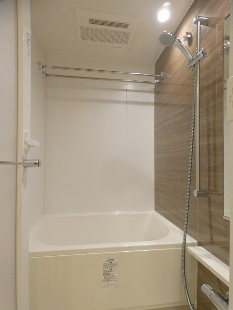 バス・シャワールーム　別部屋参考写真