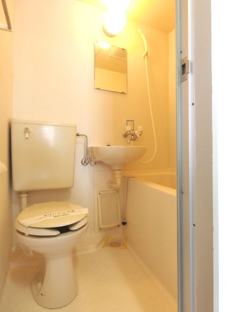 バス・シャワールーム　＊別室参考