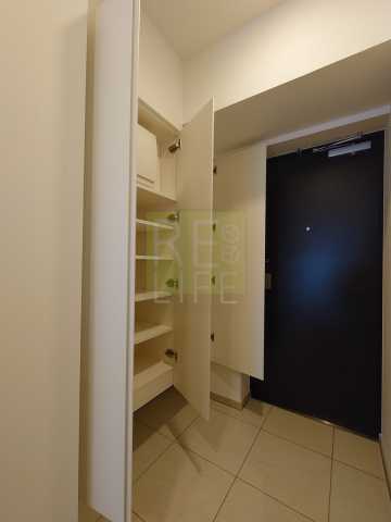 玄関　同タイプ別部屋参考写真となります。