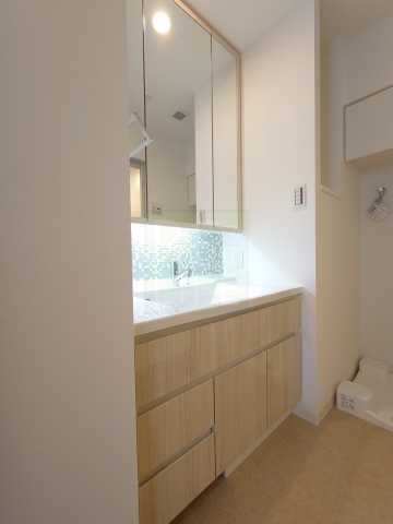 洗面設備　同タイプ別部屋参考写真となります。