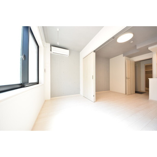 その他設備　明るい色調の室内です