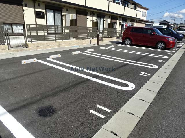 駐車場　駐車場