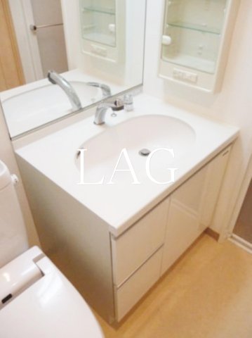 洗面設備　洗面台です。