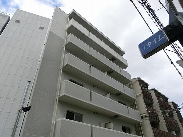 建物外観　エレベーターあり！