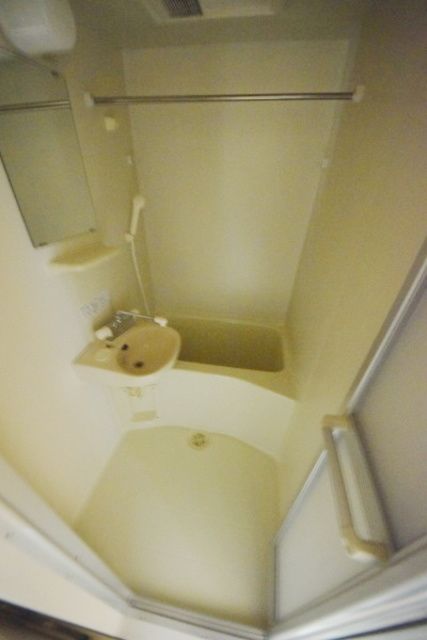 バス・シャワールーム　★お風呂で一日の疲れを癒してください★