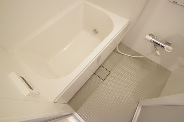 バス・シャワールーム　★追焚、浴室乾燥付のお風呂です★