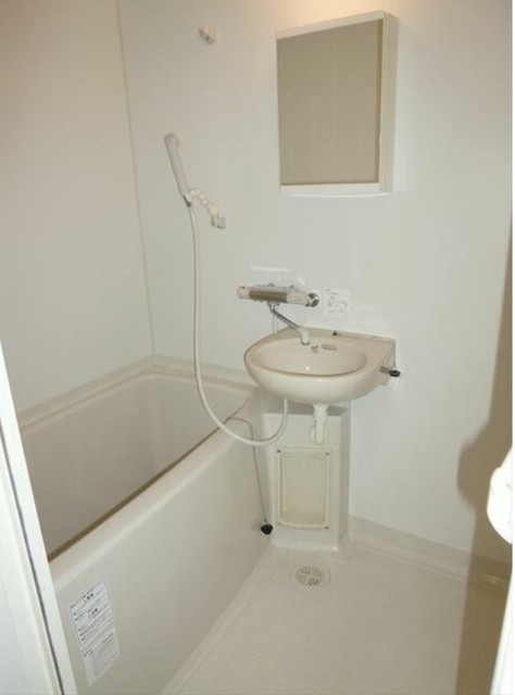 バス・シャワールーム　バスルーム