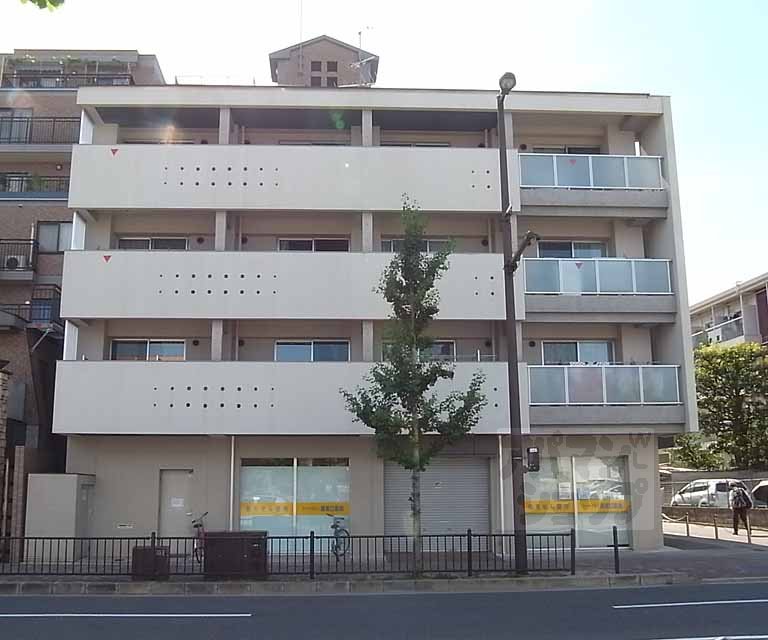 建物外観　鞍馬口エリアのお部屋探しはアパマンショップ北大路店まで！