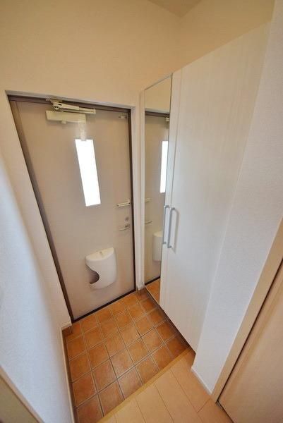 玄関　収納付き玄関