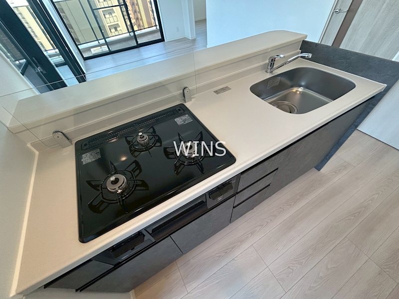 キッチン　別部屋参考写真です