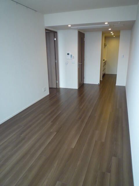 居室・リビング　玄関