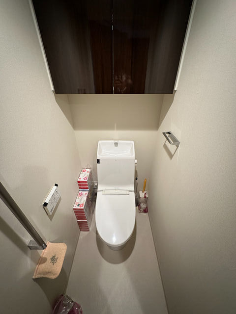 トイレ　※入居時に家具家電等は付いていません。