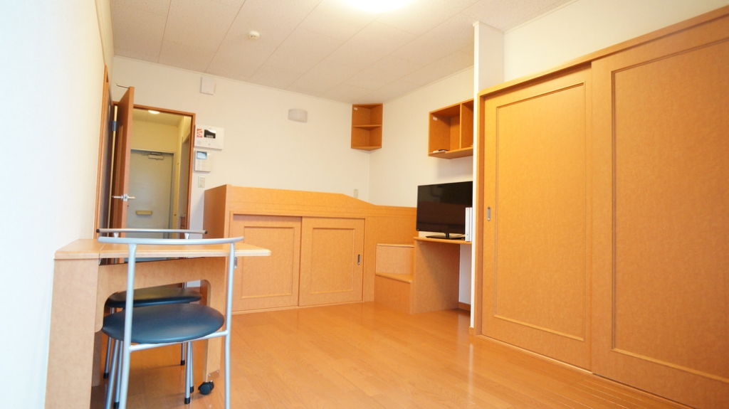 居室・リビング　明るいお部屋で憧れの一人暮らし。