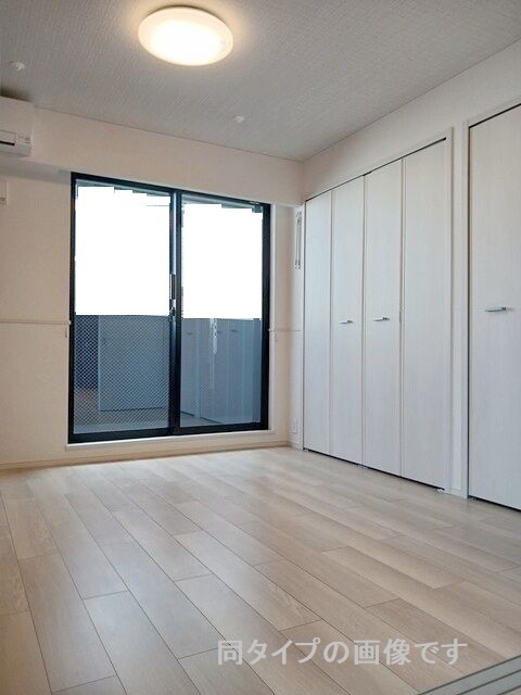 その他部屋・スペース　【洋室６．１帖】★シンプルでレイアウトしやすいお部屋★