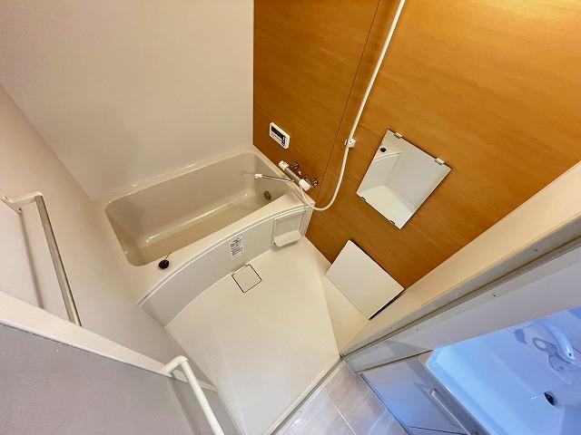 バス・シャワールーム　浴室