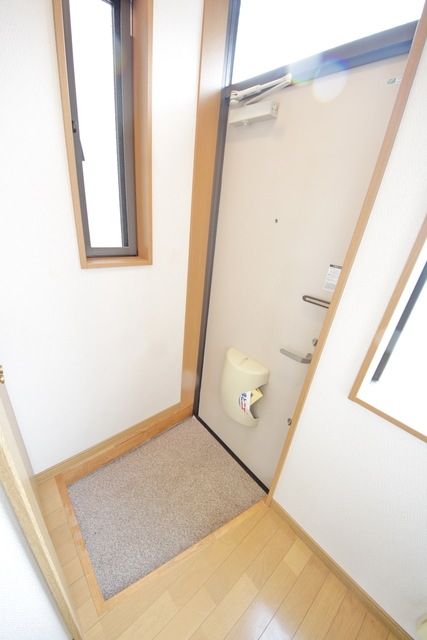 玄関　★見学希望等はタウンハウジング中央林間店までお気軽に♪★