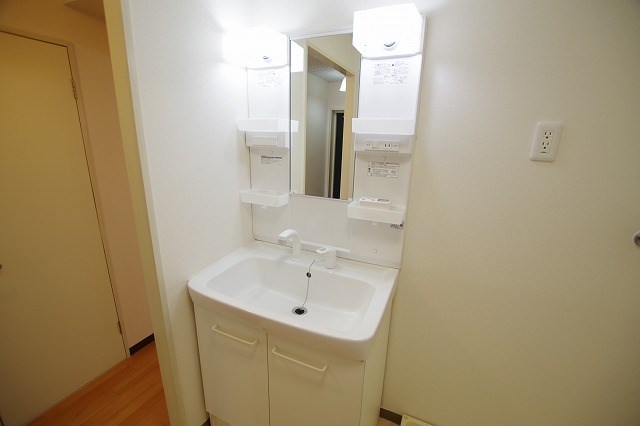 洗面設備　※同タイプの間取りのお写真となります。