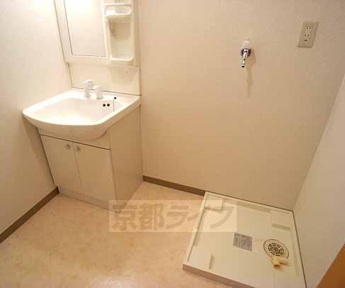 洗面設備　シャンプードレッサー付きです