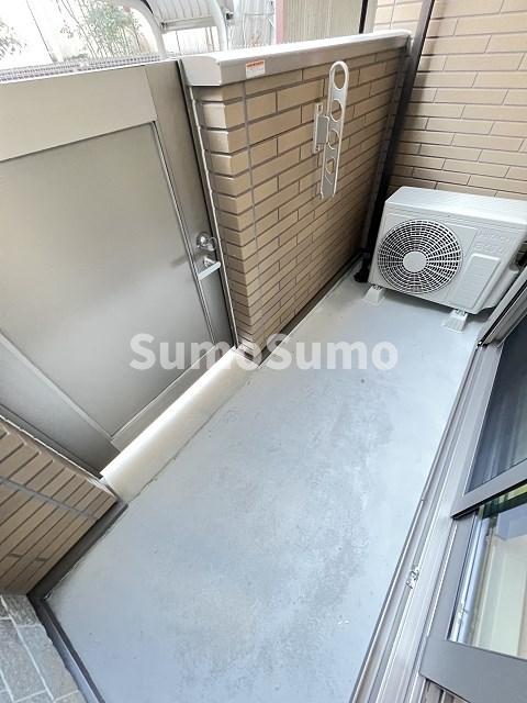 バルコニー　開放的で明るい空間を演出してくれるバルコニーです