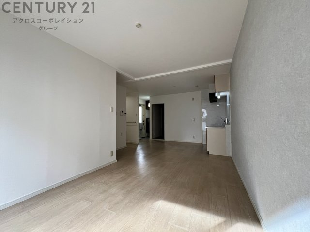 居室・リビング　１２帖の広いリビング