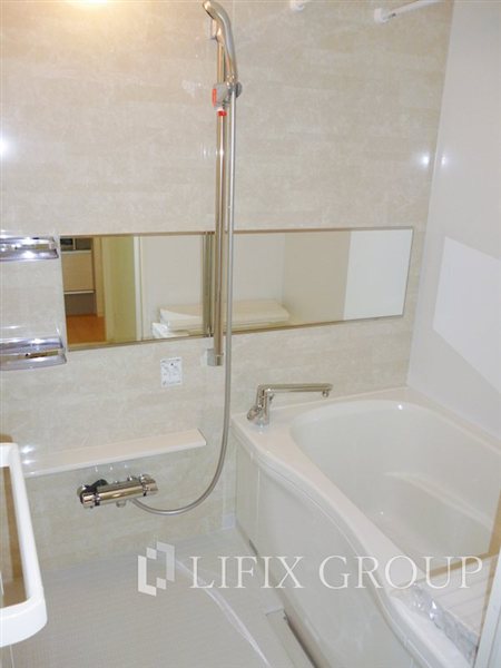 バス・シャワールーム　風呂