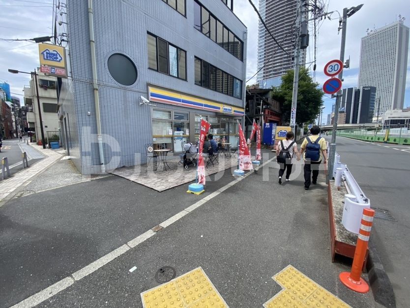 コンビニ　ミニストップ南池袋2丁目店（コンビニ）まで120m