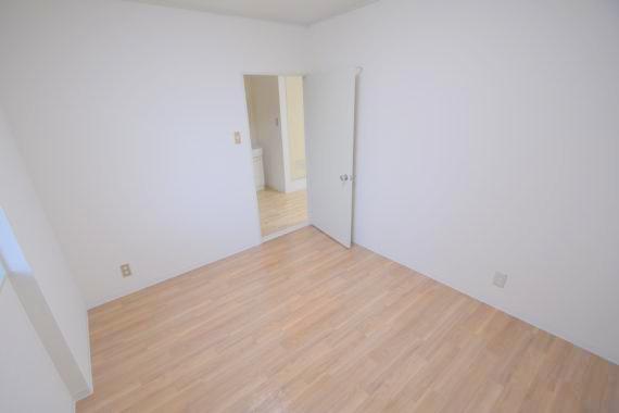 その他部屋・スペース　落ち着いた雰囲気のこのお部屋でゆっくりお休みください。