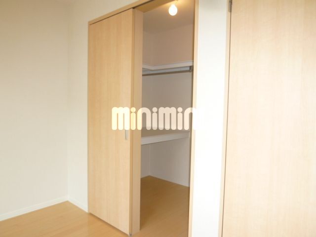 収納　ウォークインクローゼット