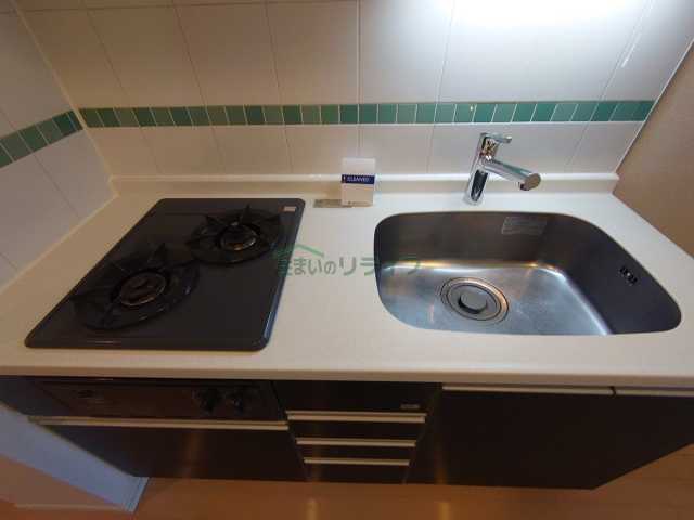 キッチン　※参考写真です。同じ間取りの別部屋になります。