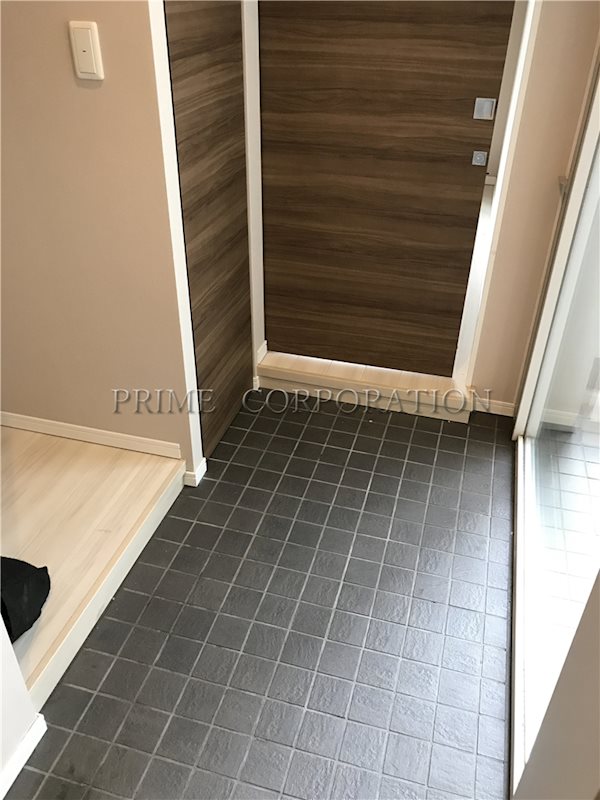 玄関　※参考写真※