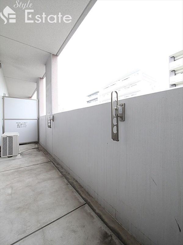 バルコニー　バルコニー