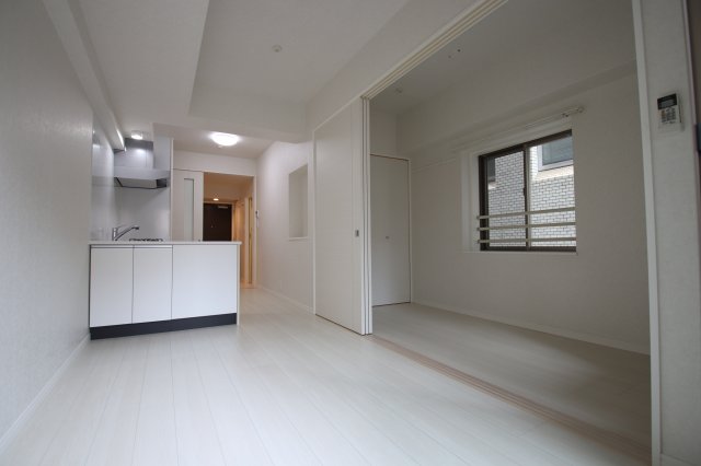 居室・リビング　居間です