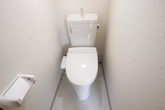 トイレ　※別の部屋の写真です