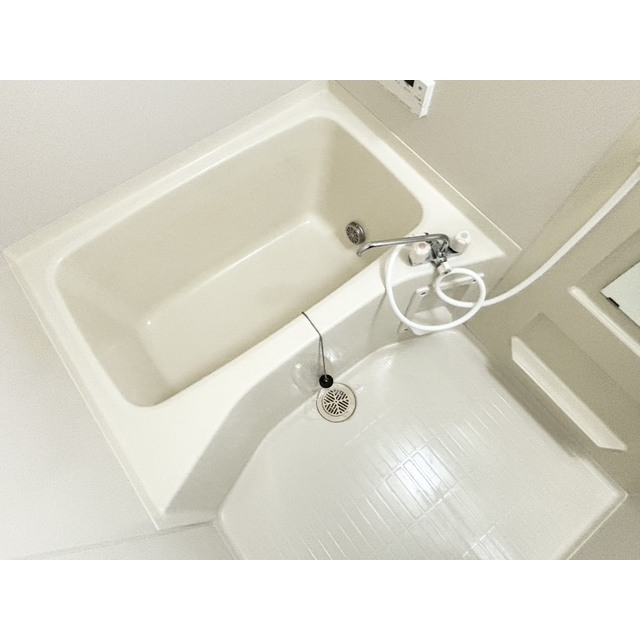 バス・シャワールーム　バス（同仕様タイプ・現況優先）